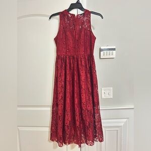 Elegant Lace Sleeveless Dress - Red M